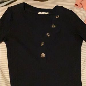 Long sleeve button